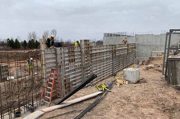 Commercial concrete wall KSI Construction Wisconsin